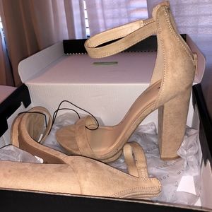 TAN ANKLE STRAP HEELS